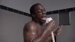 Kevin Hart singing in the shower