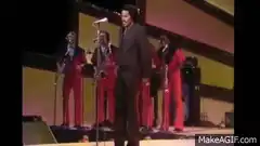Singer bows to backup singers
