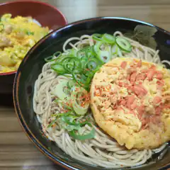 buckwheat soba noodles with egg and spam