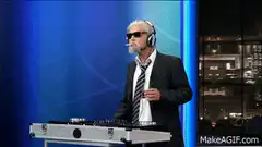 Karl Lagerfeld DJing