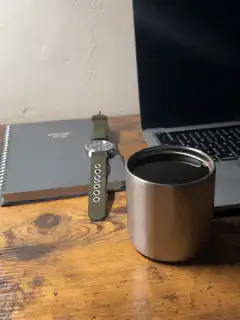 watch hands spinning fast