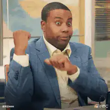 Kenan Thompson excited fist pump