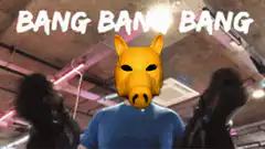 Person with pig mask and guns