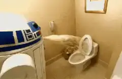 R2-D2 uses the toilet
