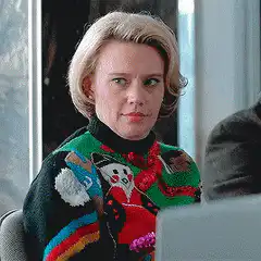 Kate McKinnon Christmas Sweater Face