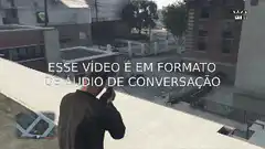 GTA V rooftop character with Portuguese text