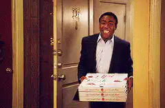 Pizza delivery guy sees fire