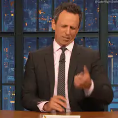 Seth Meyers counting on fingers