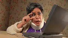 Old lady neck brace laptop reaction