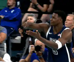 Anthony Edwards USA basketball celebration