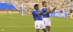 Italian soccer players clapping to the crowd