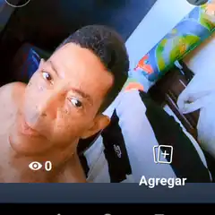 Shirtless man selfie with view count