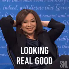 Maya Rudolph looking real good thumbs up