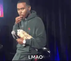 Chris Rock eating popcorn LMAO