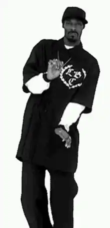 Snoop Dogg dancing