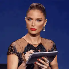 Olivia Wilde writing on notepad
