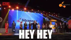 Bezos says hey hey on s'connecte
