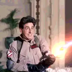 Egon Spengler fires proton pack