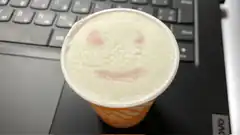 Latte art smiley face