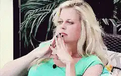 Carrie Bradshaw biting nails