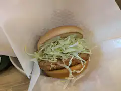 Fried chicken sandwich with shredded cabbage