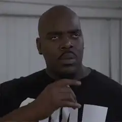 Chris Tucker pointing finger