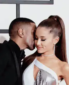 Ariana Grande and Dalton Gomez kiss