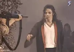 Michael Jackson disarms a soldier