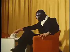 Burglar answers the phone