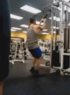 Man fails lat pulldown and falls