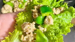 lettuce wrap with chicken and peppers