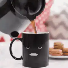 pixel art mug changes color with hot coffee