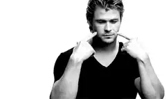 Chris Hemsworth making a funny face
