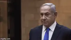Benjamin Netanyahu nodding