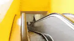 Escalator steps disappearing