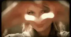 Taylor Swift blowing a kiss