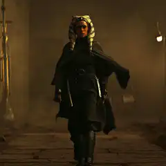 Ahsoka Tano walking forward