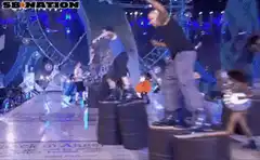 Sean Kingston dance on stage
