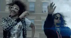 2 Chainz and Wiz Khalifa dancing