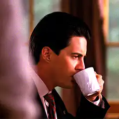Twin Peaks Agent Cooper drinking coffee