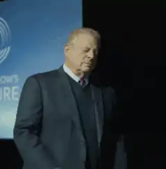 Al Gore clapping hands