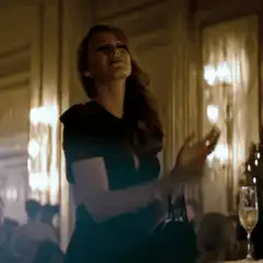 Blonde woman clapping sarcastically