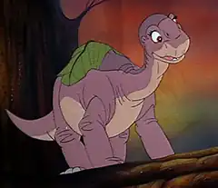 Littlefoot with leaf on back