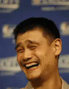 Yao Ming face morphs into Kevin James