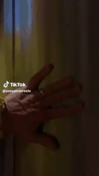 Walter White hand gesture and reaction