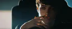 Tom Cruise smoking in Top Gun