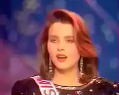 Miss Universe contestant falls on stage
