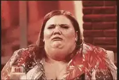 Chrissy Snow head tilt