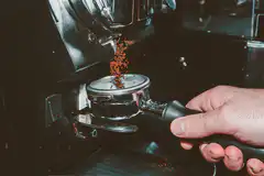 Coffee grounds filling portafilter