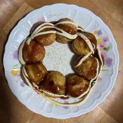 takoyaki on plate